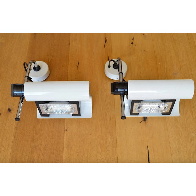 1970s Series DIM Wall Sconces by Vico Magistretti for Oluce, 1970s, Set of 2 For Sale - Image 5 of 8