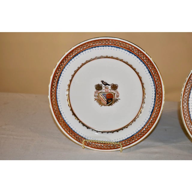 19th Century Pair of 19th Century Armorial Plates For Sale - Image 5 of 8