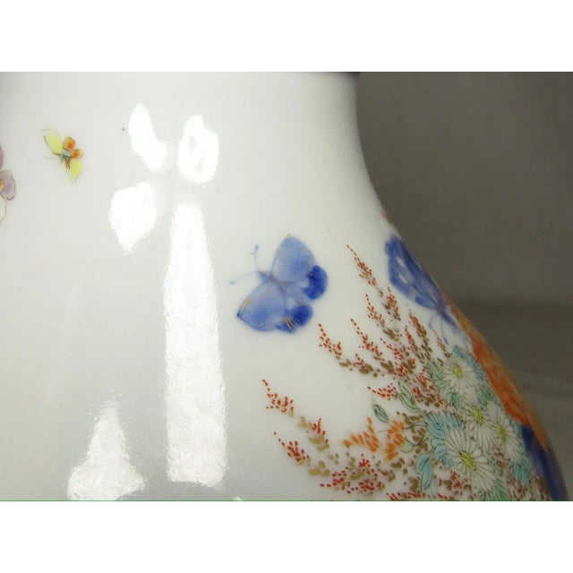 Blue Japanese Imari Porcelain Avase For Sale - Image 8 of 18