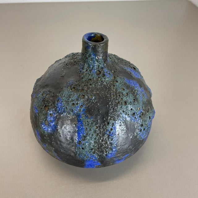1970s Abstract Ceramic Studio Pottery Vase from Gerhard Liebenthron, Germany, 1970s For Sale - Image 5 of 18