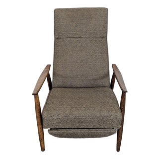 Milo Baughman for Thayer Coggin Mid Century Recliner For Sale