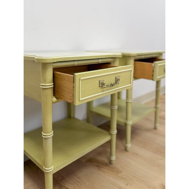 Wood Mid 20th Century Henry Link Bali Hai Green Faux Bamboo Pair of Nightstands Hollywood Regency For Sale - Image 7 of 16