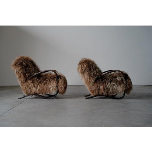 Lounge Chairs in Long Hair Sheepskin by Jindrich Halabala, Czech Republic, 1930s, Set of 2 For Sale - Image 4 of 15