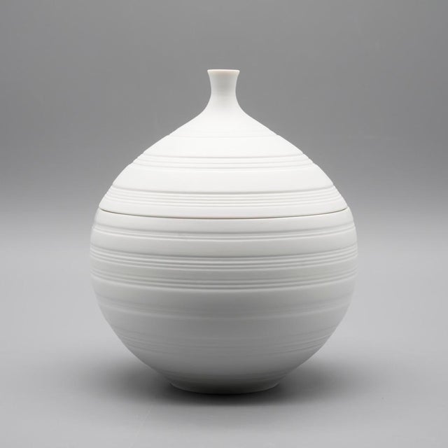 Bisque Porcelain Lidded Box Hans Achtziger for Hutschenreuther, 1970s For Sale - Image 11 of 11