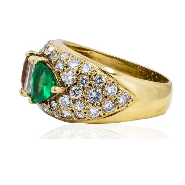 Contemporary Late 20th Century Emerald & Ruby Ring, Size 5 For Sale - Image 3 of 4
