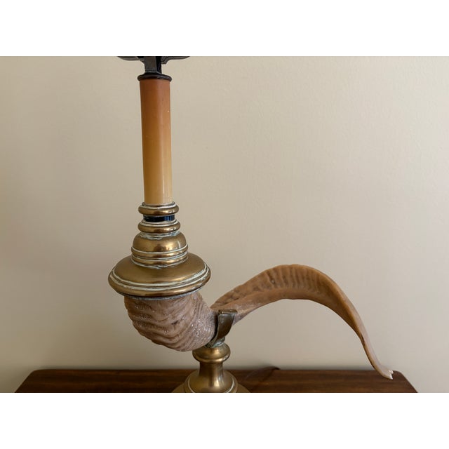 1970s 1970s Faux Ram’s Horn & Brass Table Lamp in the English Country House Style For Sale - Image 5 of 12