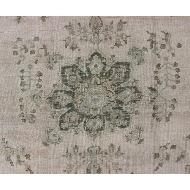Mid 20th Century Floral Medallion Turkish Oushak Rug in Green/Gray, Blush, Charcoal, and Silver 5' X 7'2 For Sale - Image 5 of 11