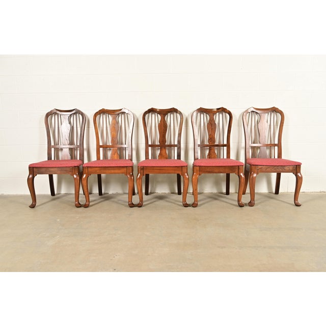 A gorgeous set of five Queen Anne or Georgian style dining chairs In the manner of Baker Furniture By Blowing Rock...