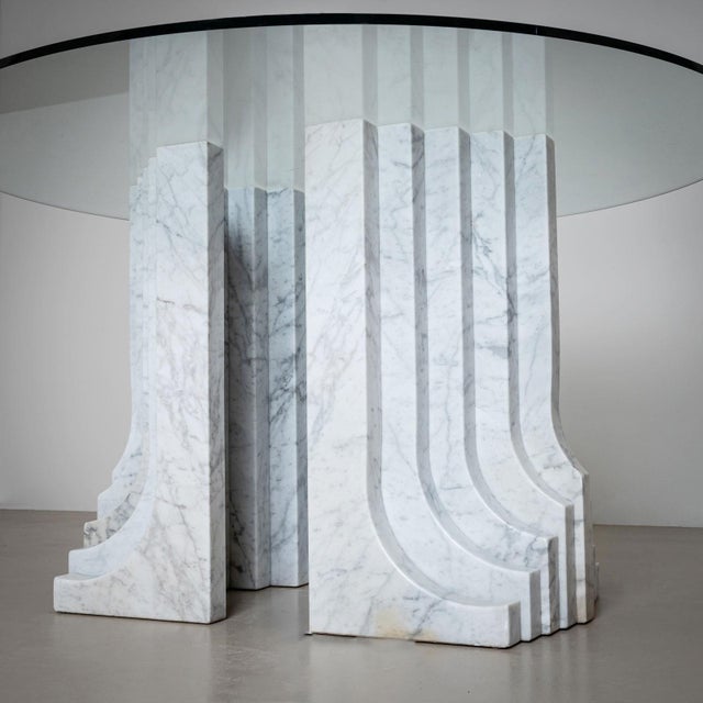 Modern Dining Table with White Marble Columns, attributed to Carlo Scarpa, Italy, 1970 For Sale - Image 3 of 9