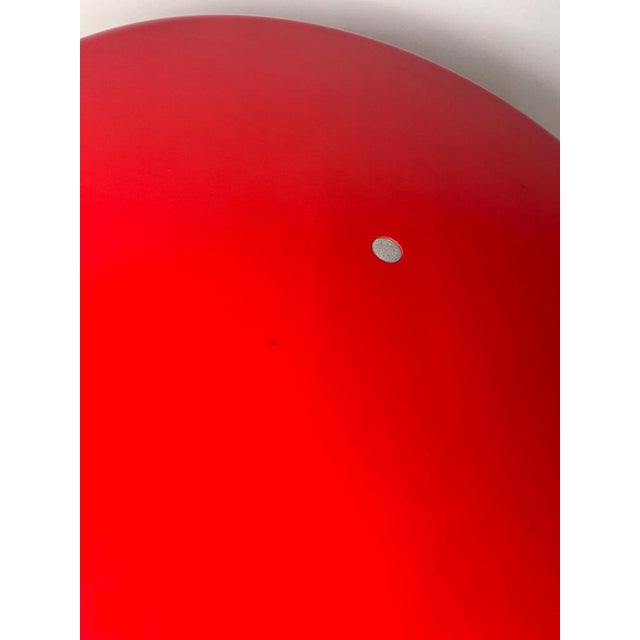 Round Coffee Table in Red & White Plastic by Peter Ghyczy For Sale - Image 9 of 10