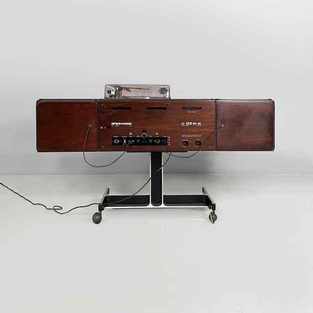 Italian Radiophonograph and Record Player by Achille and Pier Giacomo Castiglioni for Brionvega, 1960s For Sale - Image 6 of 18