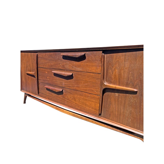 Mid-Century Modern Vintage Mid Century Modern Dresser or Credenza Cabinet Lowboy For Sale - Image 3 of 10