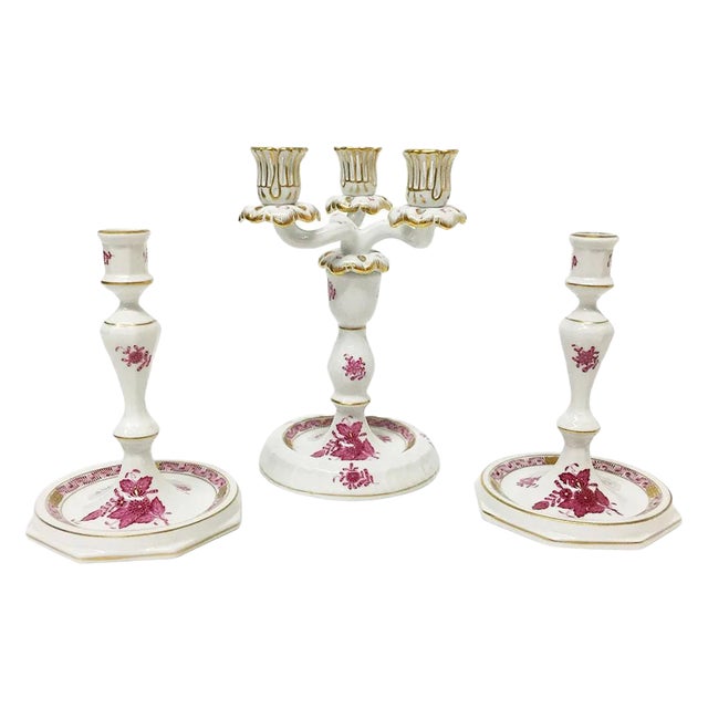 Chinese Bouquet Raspberry Porcelain Candleholders from Herend Hungary, Set of 4 For Sale