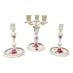 Chinese Bouquet Raspberry Porcelain Candleholders from Herend Hungary, Set of 4
