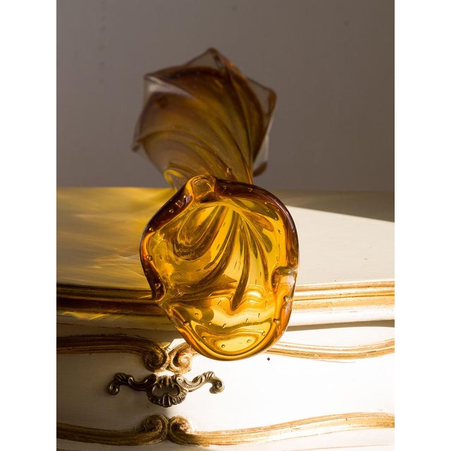 1960s Vintage Amber Murano Glass Vase with Twisted Workmanship and Bullicante Glass, 1960s For Sale - Image 5 of 11