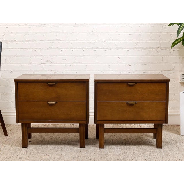 Mid-Century Modern Pair of Vintage Mid-Century Modern Walnut Two-Drawer Formica Top Nightstands For Sale - Image 3 of 7