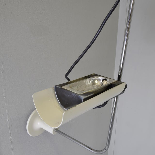 Vico Magistretti Adam Wall Lamps in Chrome Steel and Lacquered Metal by Vico Magistretti for O-Luce, 1975, Set of 2 For Sale - Image 4 of 13