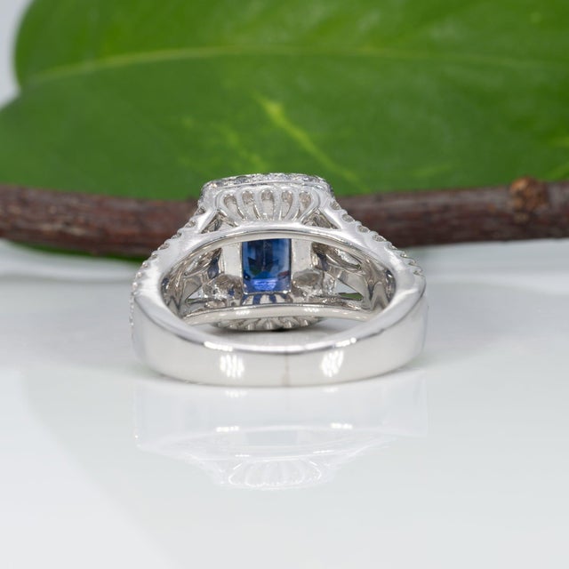 2Ct Gia Certified Ceylon Sapphire Estate Ring With Natural Diamonds in Platinum, Size 4.75 For Sale - Image 9 of 10