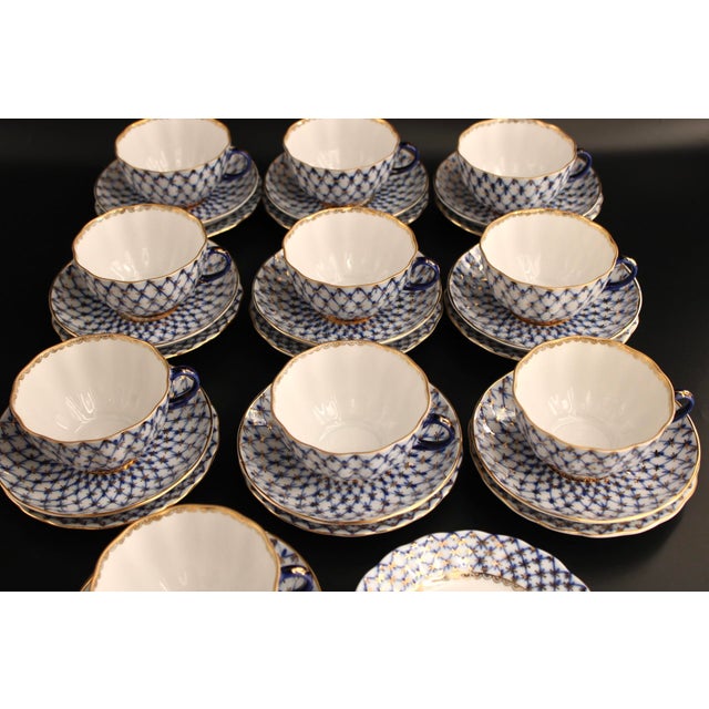 1980s Lomonosov Imperial Cobalt Net Porcelain Tea Set 30 Pcs, 10 Trios For Sale In Dallas - Image 6 of 14