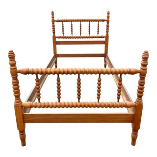 Vintage Twin Size Jenny Lind Spindle or Spool Bed For Sale