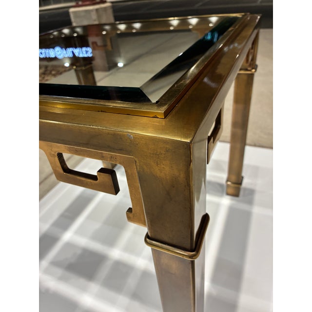 Mid-Century Modern Mastercraft Greek Key End Table For Sale - Image 3 of 12