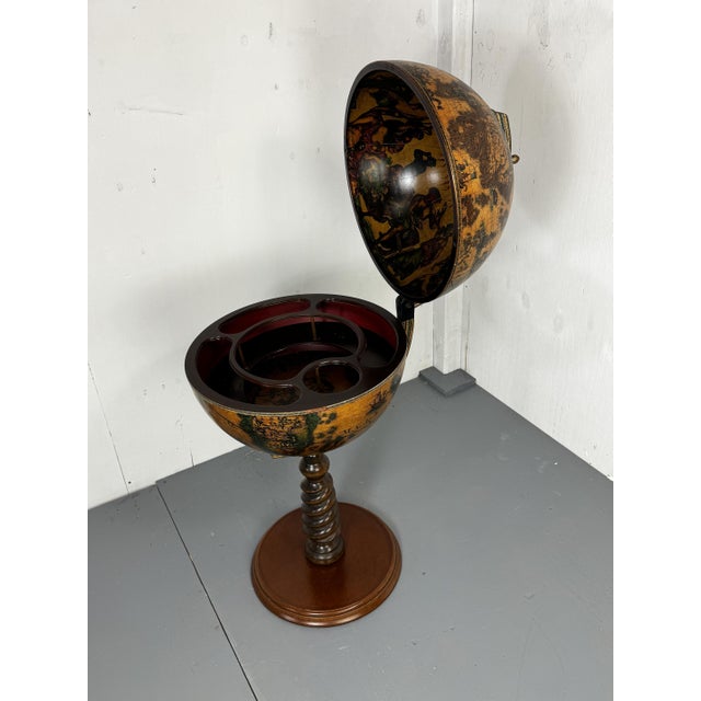 Large Vintage Italian Classical Globe Bar Cabinet, 1970s For Sale - Image 6 of 16