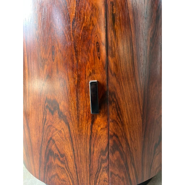 1950s Harvey Probber Style Rosewood Drum Side Table / Bar Cabinet With Silver Wave Marble Top For Sale - Image 5 of 11