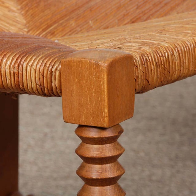 Turned Wood Corner Chairs with Straw Seats, 1940s, Set of 2, in Good conditions. Designed 1920 to 1949