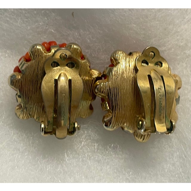 Vintage Nettie Rosenstein Woven Coral Bead Earrings, A Pair For Sale In San Francisco - Image 6 of 7