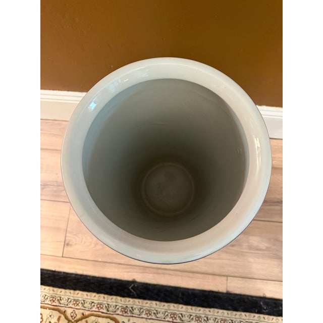 Ceramic Vintage Ethan Allen 24" Chinoiserie Blue & Pink Umbrella Stand With Silver Trim For Sale - Image 7 of 9