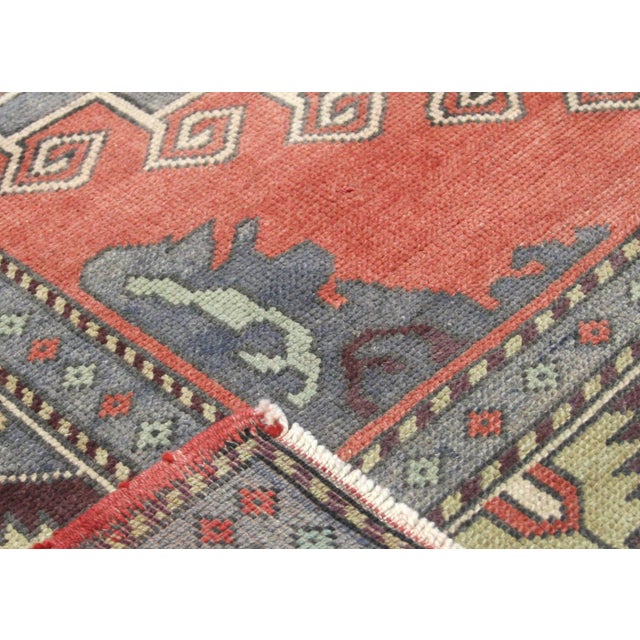 1960s Turkish Oushak Rug For Sale - Image 4 of 6