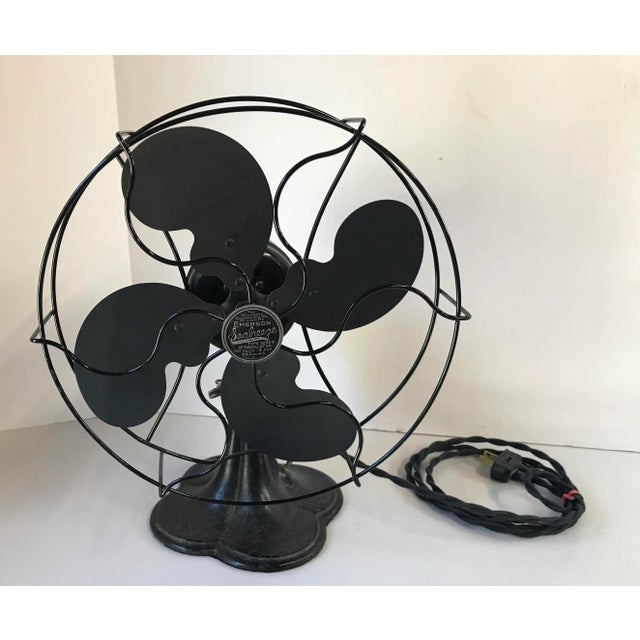 Nice vintage Emerson electric oscillating fan. This was from the Seabreeze line and it has been totally restored and...