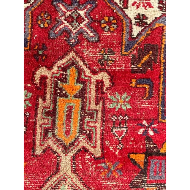 Vintage Distressed Rustic Hamadan Rug, 1950s For Sale - Image 10 of 18