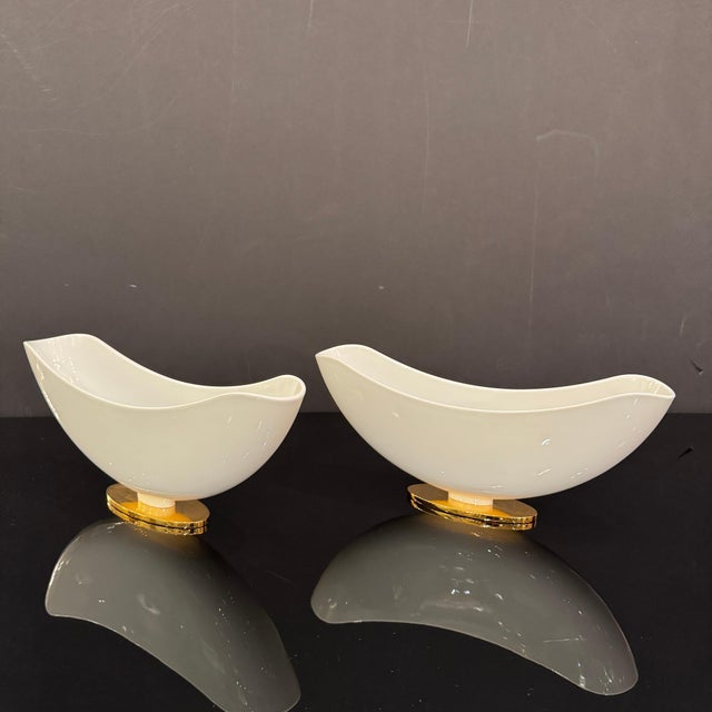 KPM Porcelain 1950s Pair of KPM Porcelain "Flower Boat" Footed Vases For Sale - Image 4 of 6
