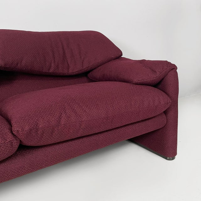 Textile Italian Modern Burgundy Fabric Maralunga Sofa by Vico Magistretti for Cassina, 1970s For Sale - Image 7 of 14