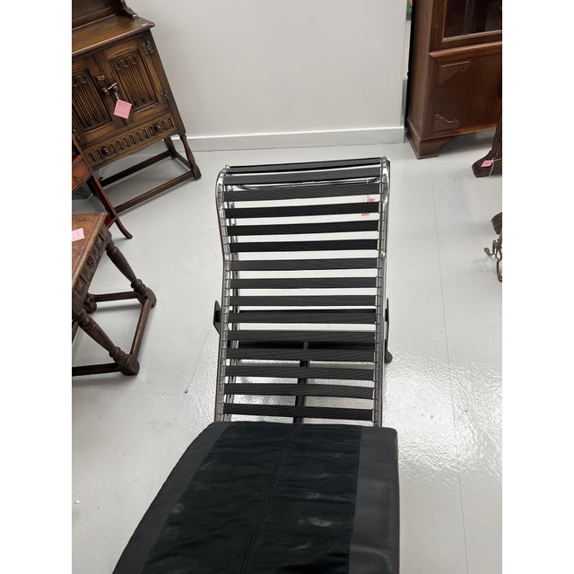 Modern Chrome And Leather Day Bed in the Style of Corbusier For Sale - Image 3 of 4