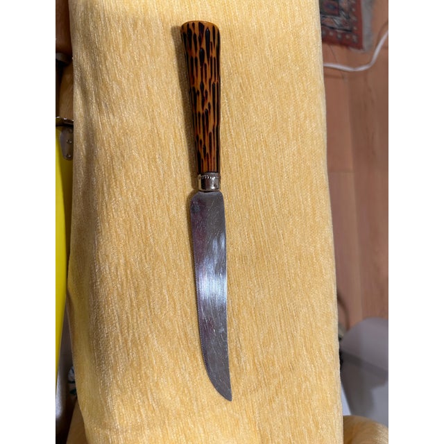 Sheffield England has been known for its cutlery production since the 17th century. Sheffield crafters have been making...