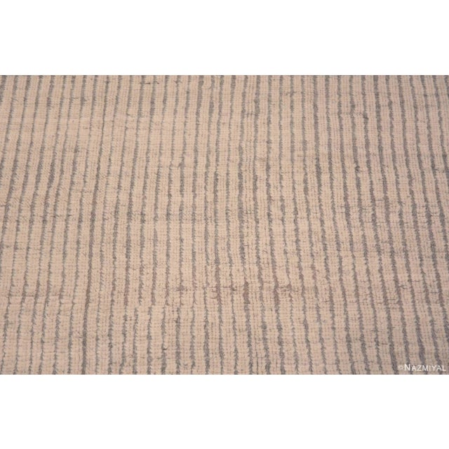 Nazmiyal Collection Abstract Neutral Minimalist Contemporary Area Rug For Sale In New York - Image 6 of 6