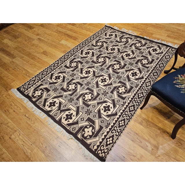 Vintage American Southwestern Rug, Handwoven Wool, Geometric Pattern, Tan & Brown, 5’ X 7’ For Sale - Image 10 of 12