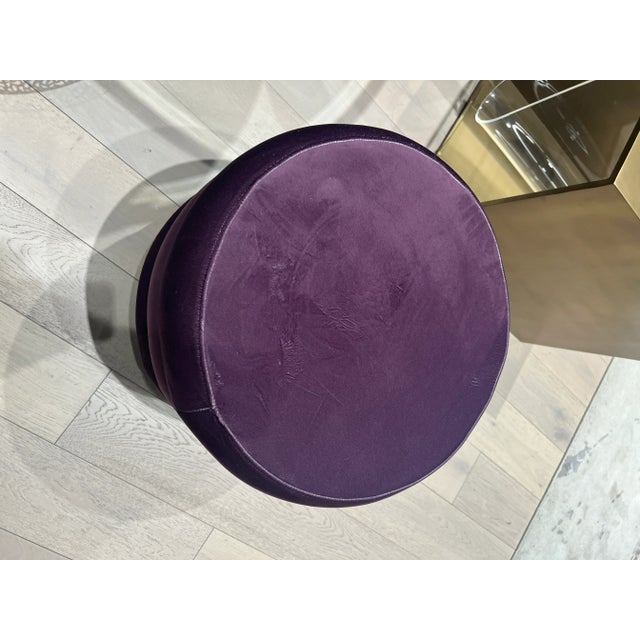 Pouf with wood structure and velvet fabric. Upholstery Velvet, 100% polyester with backing. Materials Fabric, Upholstery,...