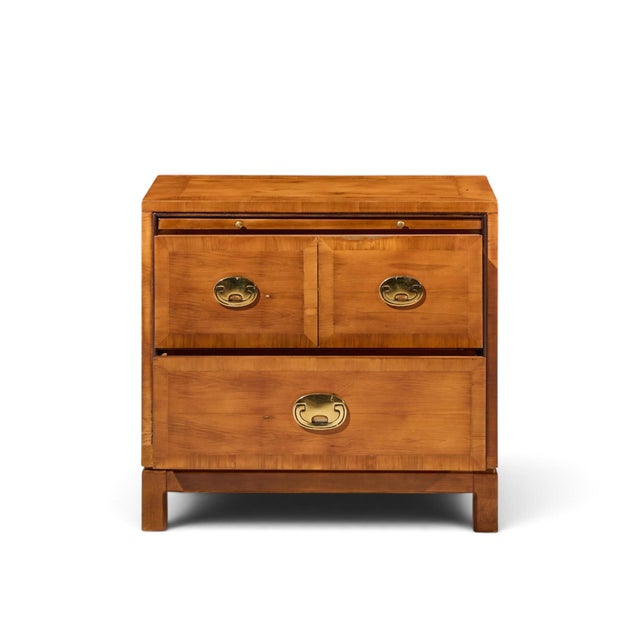 Hickory Manufacturing Mid Century Walnut and Brass Campaign Nightstand For Sale In Chicago - Image 6 of 11