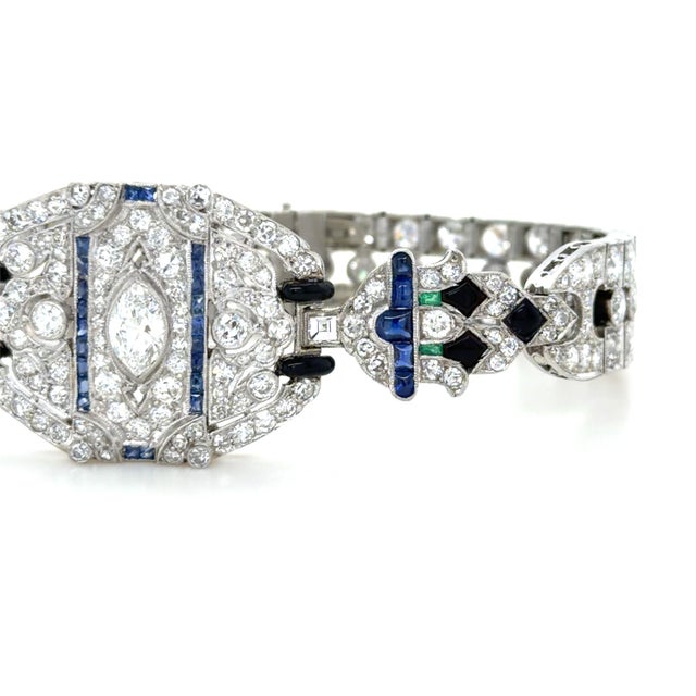 1920s 1920s Art Deco, 14.50 Carats Diamond, Sapphire and Emerald Bracelet, Platinum For Sale - Image 5 of 11