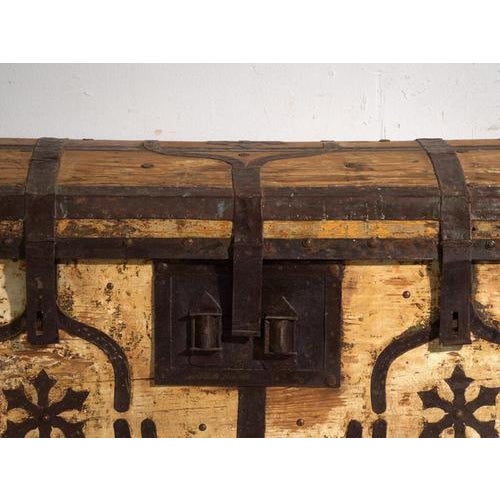 Antique Iron-Bound Chest in Pine, Central Europe, 1780 For Sale - Image 12 of 15