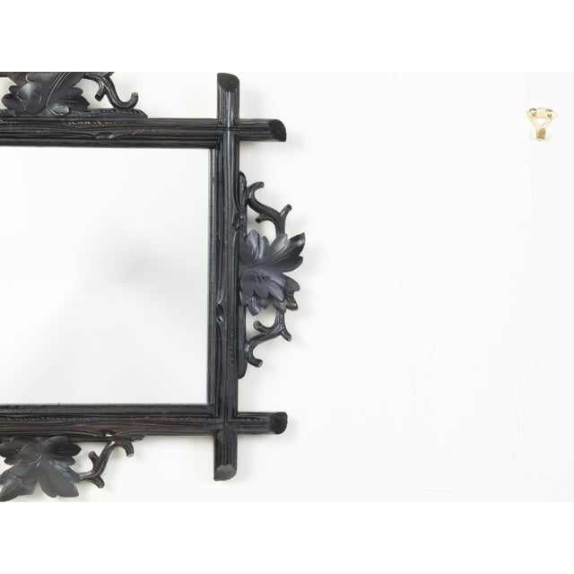 French 1900s Black Forest Turn of the Century Mirror with Carved Oak Leaves For Sale In Atlanta - Image 6 of 7