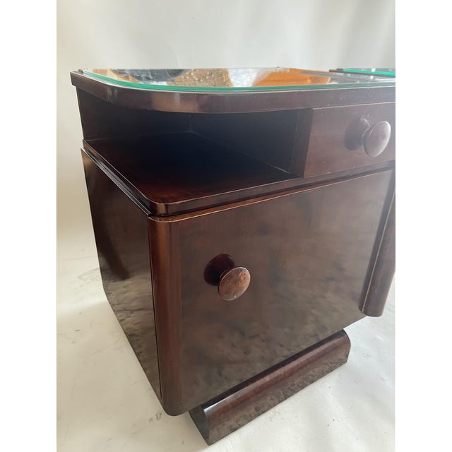 Wood Art Deco Bedside Tables with Burl Walnut Veneer and Glass Tops, Europe, 1950s, Set of 2 For Sale - Image 7 of 13