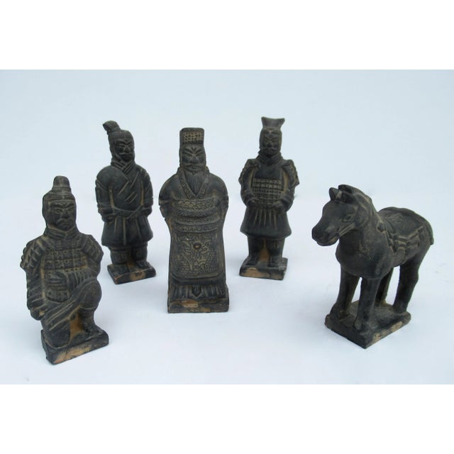 Vintage Chinese Terra-Cotta Set of Warriors of Emperor Shi From the Qing Dynasty - Set of 5 For Sale - Image 11 of 12