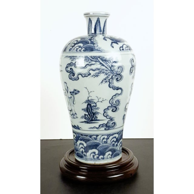 Chinese Porcelain Blue and White Garden Story Meiping For Sale - Image 4 of 13
