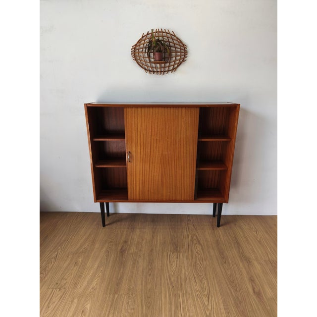 Mid-Century Modern Minimalist Bookcase, 1970 For Sale - Image 15 of 18