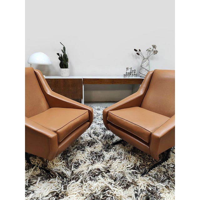 Brown Vintage Italian Cognac Lounge Chairs, Set of 2 For Sale - Image 8 of 9