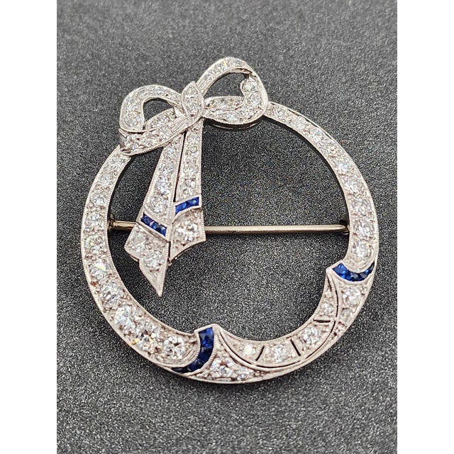 3.00 Ct Natural Sapphire & Diamond Brooch For Sale - Image 4 of 9